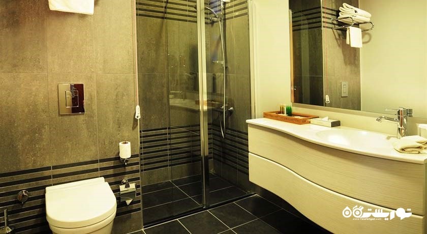 حمام و سرویس بهداشتی اتاق ها